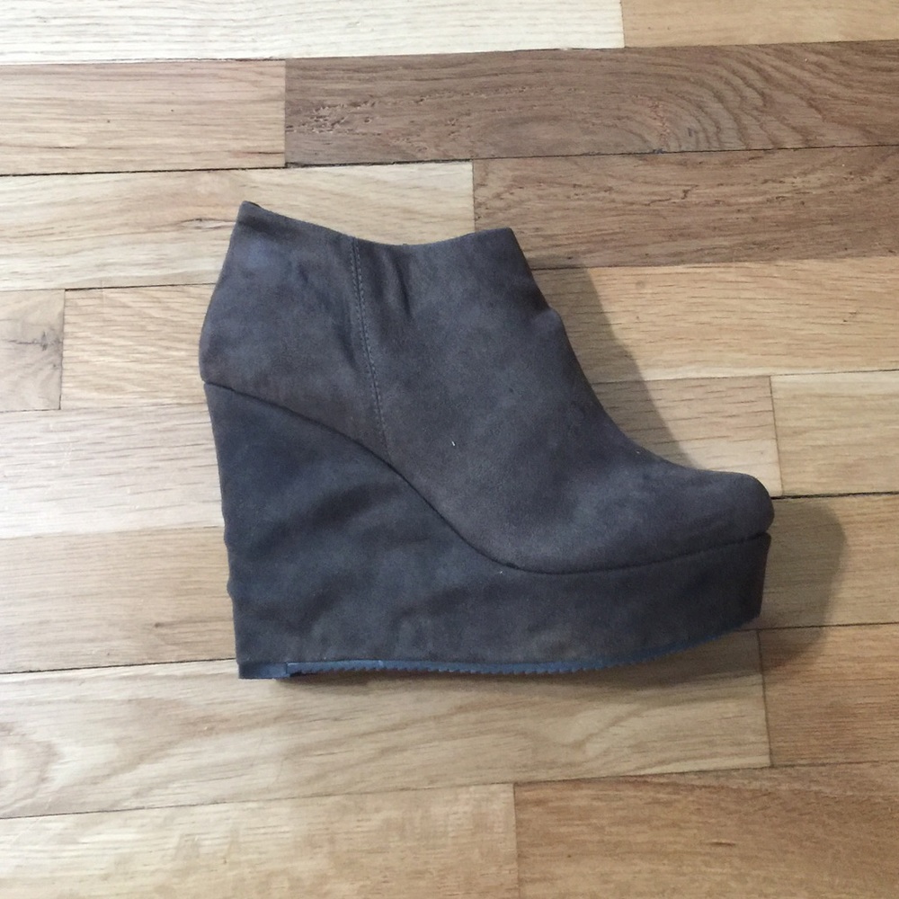 Aldo Wedges